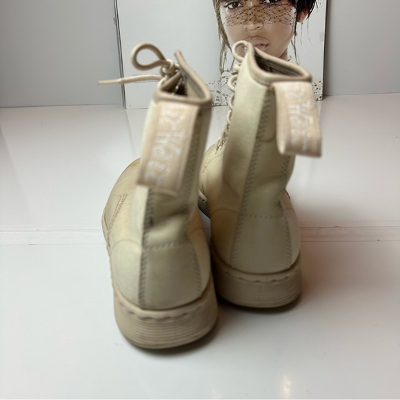 Y2K Dr. Martens Newton Combat Boots | Leather · Grunge / Utility Core - Picture 5 of 9